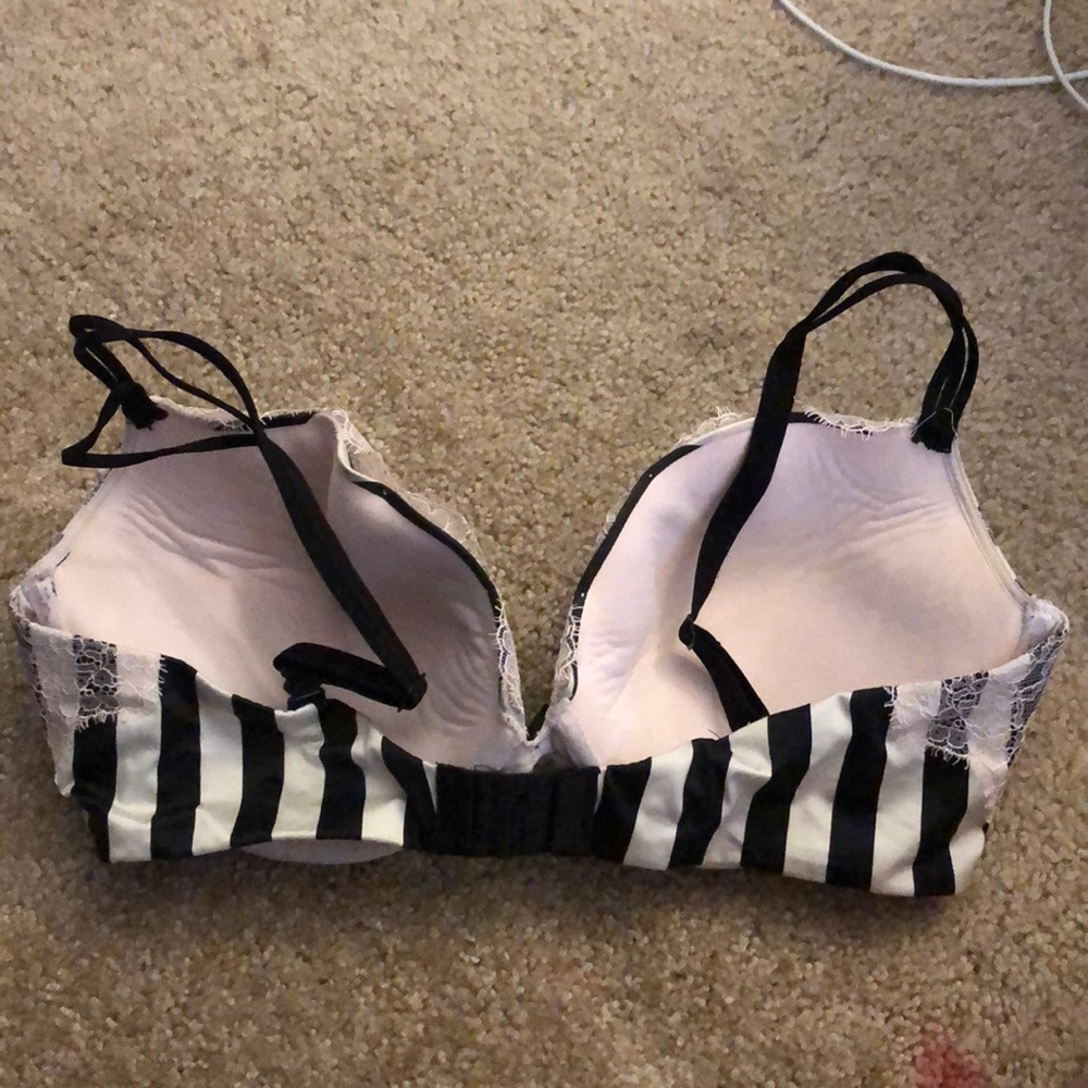 38DD - Picture 2 of 2